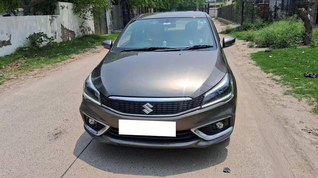 https://images10.gaadi.com/usedcar_image/4525962/original/processed_aaa46867fd32135154c51b9801379acc.jpg?imwidth=6401