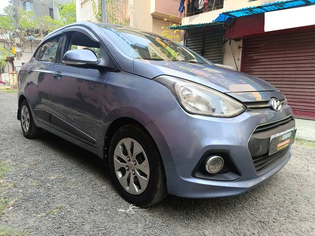 https://images10.gaadi.com/usedcar_image/4525973/original/processed_fa8b318ab268c93328f1a3f2b85be483.jpg?imwidth=6400