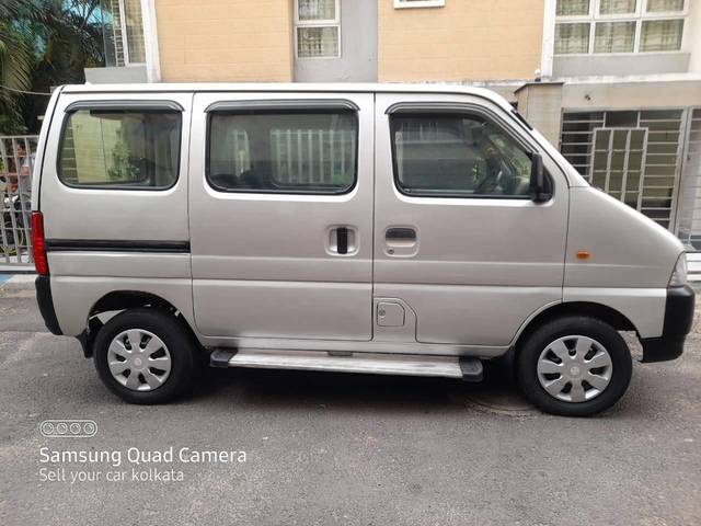 https://images10.gaadi.com/usedcar_image/4525976/original/processed_fd3ed6df6c6237780b7249f59d66844f.jpg?imwidth=6401