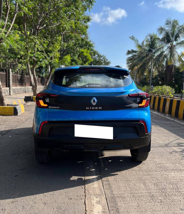 https://images10.gaadi.com/usedcar_image/4525991/original/processed_25c6f61b12cbdd427e9e329732662be7.jpeg?imwidth=6402