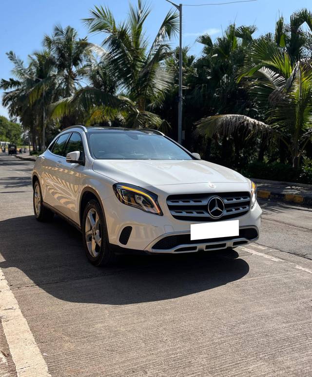 https://images10.gaadi.com/usedcar_image/4525994/original/processed_a215aff1aec6d1415f2d61da3dbcc980.jpeg?imwidth=6400