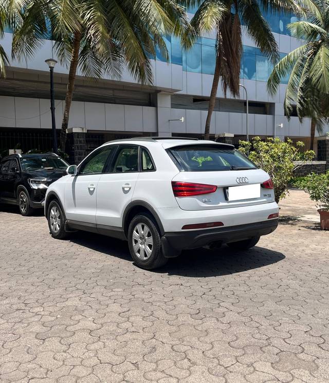 https://images10.gaadi.com/usedcar_image/4526006/original/processed_5a86e89816994d4179fd191fa159e6d1.jpeg?imwidth=6402