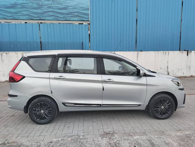 https://images10.gaadi.com/usedcar_image/4526010/original/processed_3df4e133adf31b76297291051ce349d4.jpg?imwidth=6401
