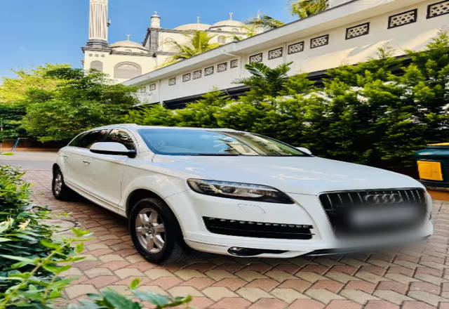 https://images10.gaadi.com/usedcar_image/4526022/original/5397472a-2111-4c4d-b92f-7bbc83fae0ff.?imwidth=6400