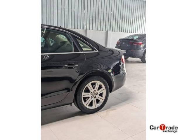 https://images10.gaadi.com/usedcar_image/4526023/original/processed_b4fb399430aa6a26e1e1031ae96a1483.jpg?imwidth=6401