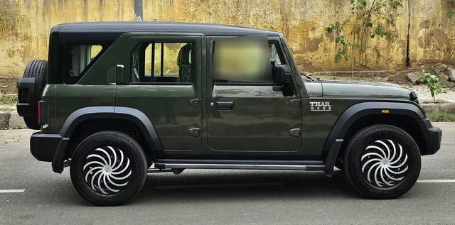 https://images10.gaadi.com/usedcar_image/4526031/original/processed_084db1c89e47dc877b5d116e98c755bd.jpg?imwidth=6402