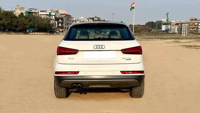 https://images10.gaadi.com/usedcar_image/4526032/original/processed_dc73fce2a40215f40de18974b90d836f.JPG?imwidth=6402