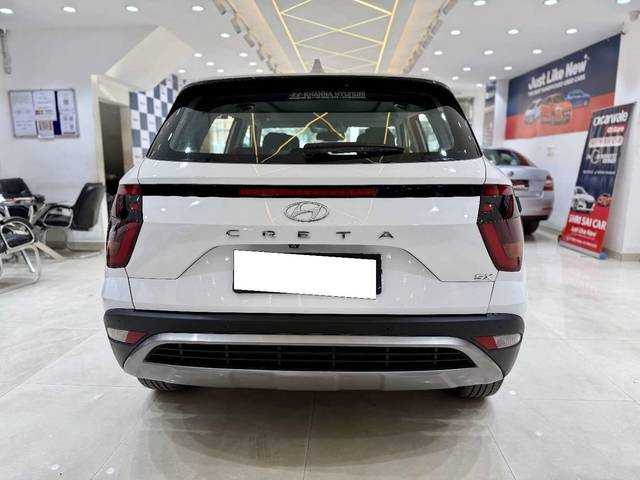 https://images10.gaadi.com/usedcar_image/4526041/original/processed_5123c0340f11002198a06cd9f55cdb16.jpg?imwidth=6401