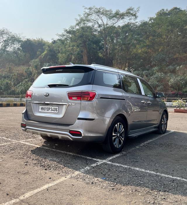 https://images10.gaadi.com/usedcar_image/4526043/original/73cb686eb616834ad621ffc367fd15b8.jpg?imwidth=6401