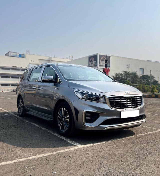 https://images10.gaadi.com/usedcar_image/4526043/original/processed_1fe183c261ae196f6b922244e949f8a6.jpg?imwidth=6400