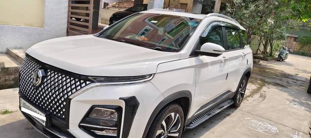 https://images10.gaadi.com/usedcar_image/4526059/original/processed_9935b442-97b1-4332-bc9d-06559ad74052.jpg?imwidth=6400