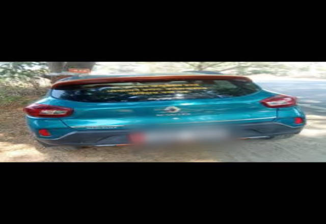 https://images10.gaadi.com/usedcar_image/4526092/original/aec2a381-6d92-4e2a-8a1a-776df082ef03.?imwidth=6400
