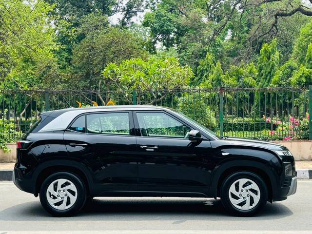 https://images10.gaadi.com/usedcar_image/4526101/original/815fdba363f9b9ba988ee60c34374f39.jpg?imwidth=6401
