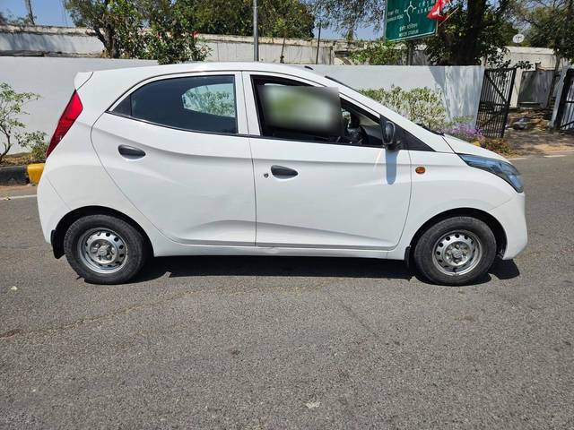 https://images10.gaadi.com/usedcar_image/4526112/original/processed_396929f9fcc6780233703b89bbac0fec.jpeg?imwidth=6401