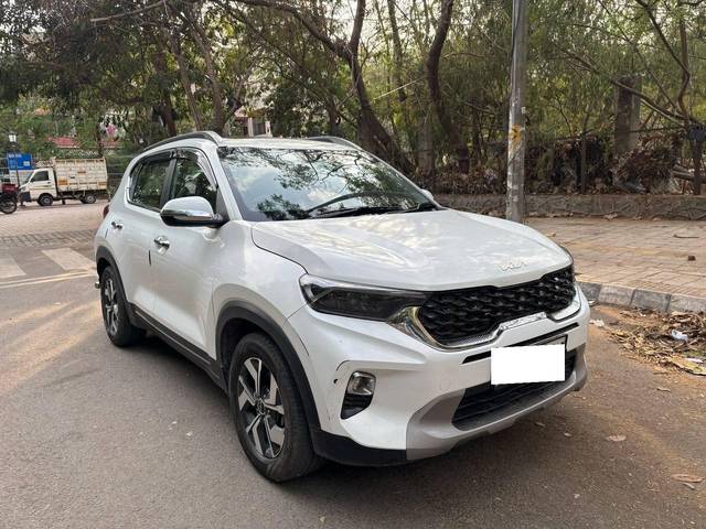 https://images10.gaadi.com/usedcar_image/4526123/original/processed_ef9f40c816ea01136bfc1aabd9b6746d.jpg?imwidth=6400