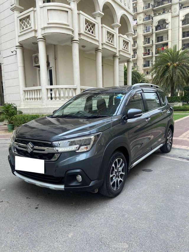 https://images10.gaadi.com/usedcar_image/4526127/original/processed_327e8d2792d696b27494e5e55a9a3a03.jpg?imwidth=6402