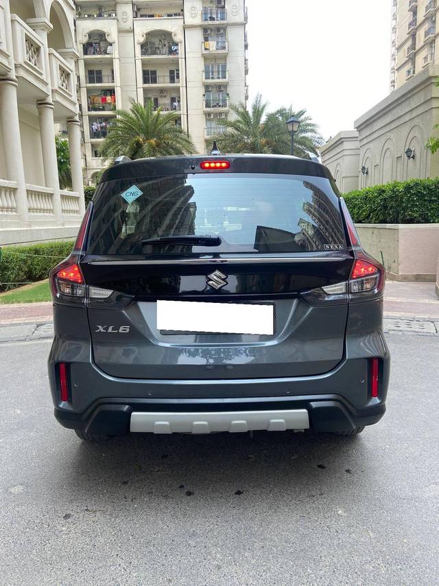 https://images10.gaadi.com/usedcar_image/4526127/original/processed_b4de8ed816d56ef0379ad8e019a7d2a7.jpg?imwidth=6401