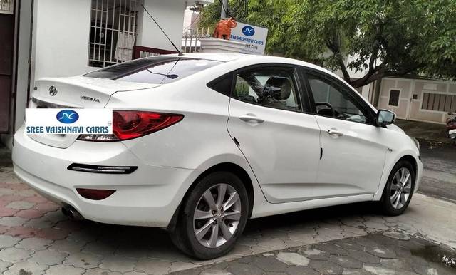 https://images10.gaadi.com/usedcar_image/4526130/original/processed_3903c558aa1879462f745b9be506e9df.jpg?imwidth=6402