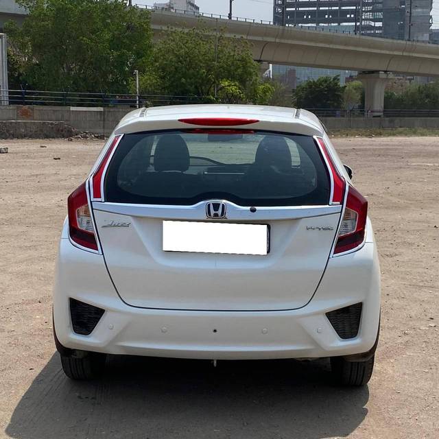 https://images10.gaadi.com/usedcar_image/4526132/original/processed_1e8264c7499f6428449ed1f49de615c1.jpg?imwidth=6402