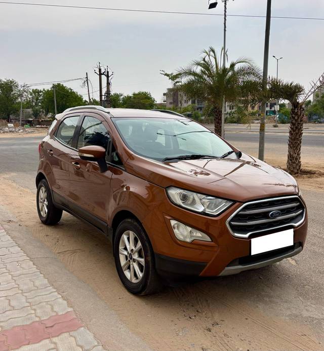 https://images10.gaadi.com/usedcar_image/4526136/original/processed_531396da26b7f69d06e933c4b48e7a51.jpg?imwidth=6400