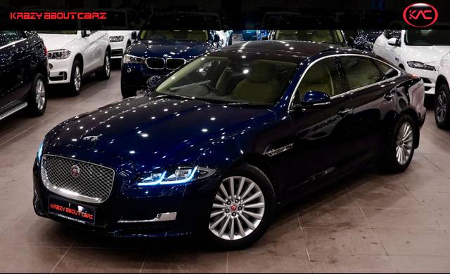 https://images10.gaadi.com/usedcar_image/4526139/original/8afc62c01f297a4a8c675506ab5042c7.jpg?imwidth=6402