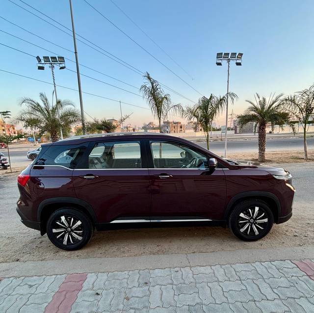 https://images10.gaadi.com/usedcar_image/4526143/original/a78625d66d41e40262b8821a22f22b4c.jpg?imwidth=6401