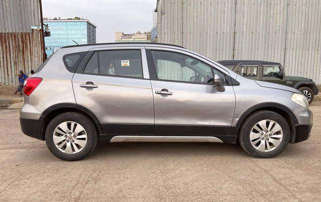 https://images10.gaadi.com/usedcar_image/4526166/original/processed_4f44f9fffd22ba6f44f1ec9a10318429.jpg?imwidth=6401