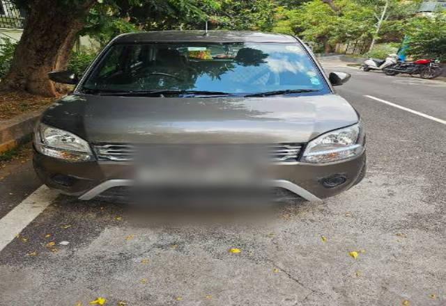 https://images10.gaadi.com/usedcar_image/4526223/original/09401750-0a9d-4530-be28-e172c9fae588.?imwidth=6400