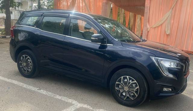 https://images10.gaadi.com/usedcar_image/4526229/original/fdd6695338457e8ecaa10c277e8ecdb8.jpg?imwidth=6400