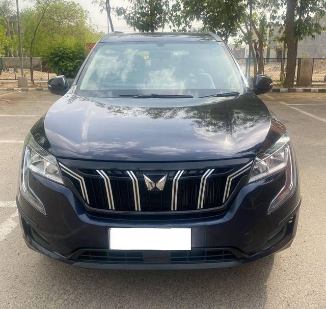 https://images10.gaadi.com/usedcar_image/4526229/original/processed_f6433323ac4bed99c4f9681828d9ba62.jpg?imwidth=6402