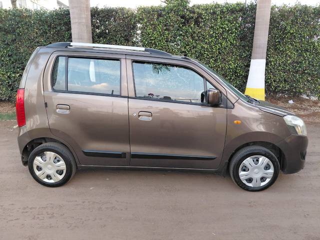 https://images10.gaadi.com/usedcar_image/4526244/original/1f692f93547298978b49339a2b8dc0dc.jpg?imwidth=6401