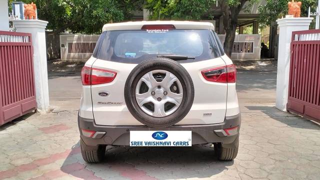 https://images10.gaadi.com/usedcar_image/4526247/original/processed_4be54b614eb5602e1b9732f78cd73dbe.jpg?imwidth=6402
