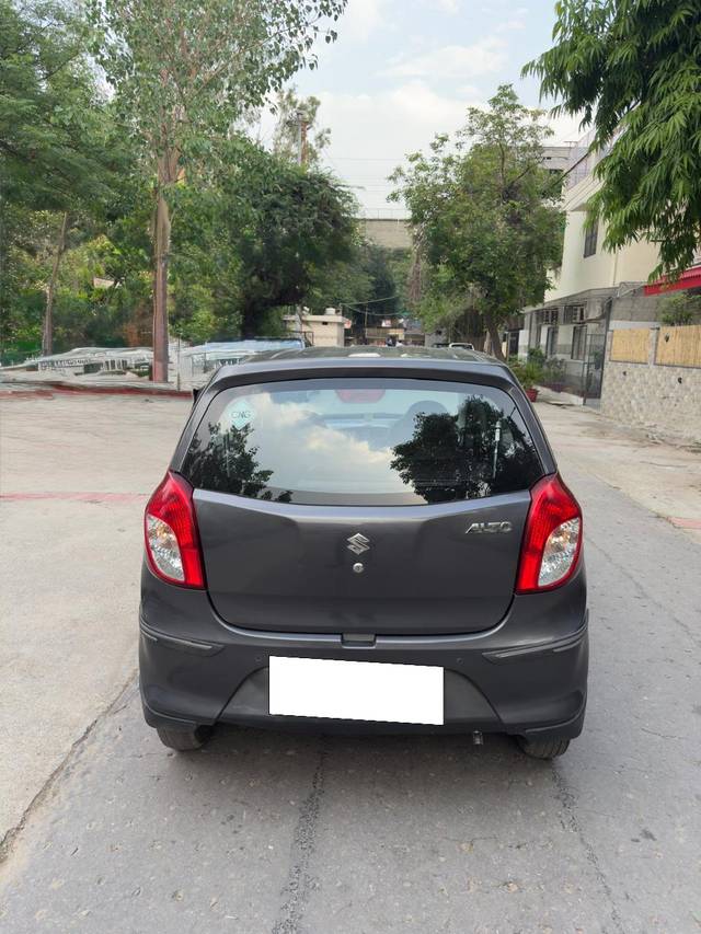 https://images10.gaadi.com/usedcar_image/4526261/original/processed_e27f7a1bc34c40ba5c7d281c1e7cdaff.jpg?imwidth=6402