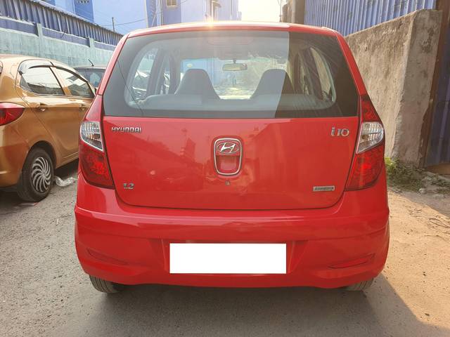 https://images10.gaadi.com/usedcar_image/4526268/original/processed_f4138e1bbdfc79a80a68295b13ae46c6.jpg?imwidth=6401