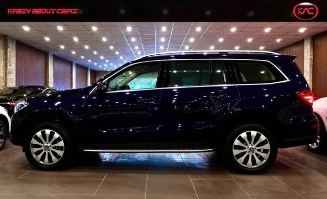 https://images10.gaadi.com/usedcar_image/4526271/original/processed_f005eea063f1262d49dccbe0d6772bfb.jpg?imwidth=6402