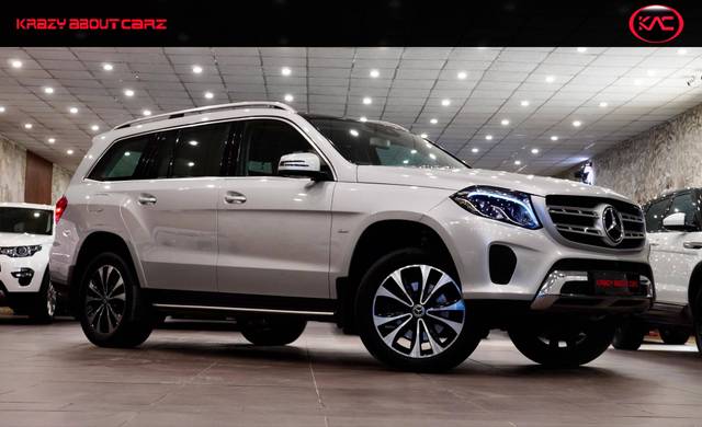 https://images10.gaadi.com/usedcar_image/4526273/original/processed_01bbdc79455f12d6b9fd7cc2400ee098.jpg?imwidth=6400