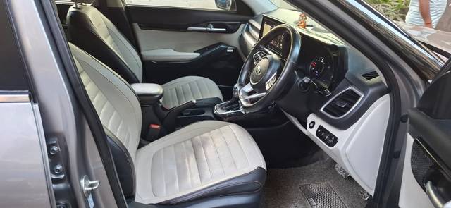 https://images10.gaadi.com/usedcar_image/4526280/original/70bf96f9f45e90f21732952f8fe6e416.jpeg?imwidth=6402