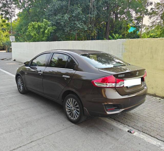 https://images10.gaadi.com/usedcar_image/4526288/original/processed_120d56f1c42dbac8bc1f53efd60cc0ee.jpg?imwidth=6402