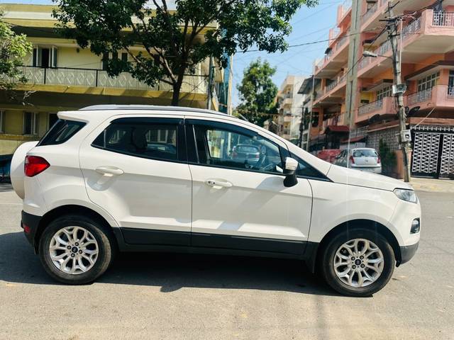 https://images10.gaadi.com/usedcar_image/4526339/original/748f896b2349773fa00231b14c51fe98.jpg?imwidth=6401