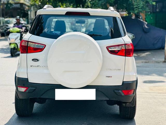 https://images10.gaadi.com/usedcar_image/4526339/original/processed_10b0ed2917569c94d58050fa6bc9f498.jpg?imwidth=6402