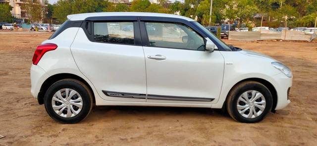 https://images10.gaadi.com/usedcar_image/4526358/original/processed_6fa4579059c21d56d101ddbaca2a5c48.jpg?imwidth=6401