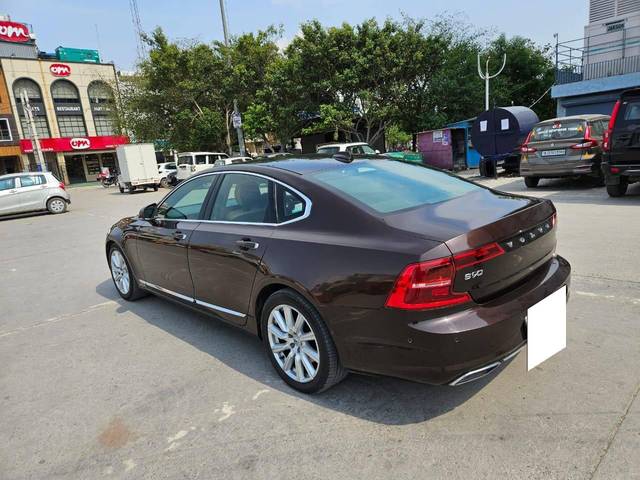 https://images10.gaadi.com/usedcar_image/4526372/original/processed_b5a1f81a679510488308ca28b776d808.jpg?imwidth=6402