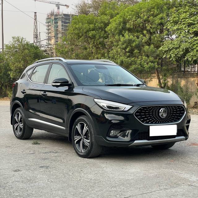 https://images10.gaadi.com/usedcar_image/4526377/original/processed_dcfac6c25e7018688650455142cbafe7.jpg?imwidth=6400