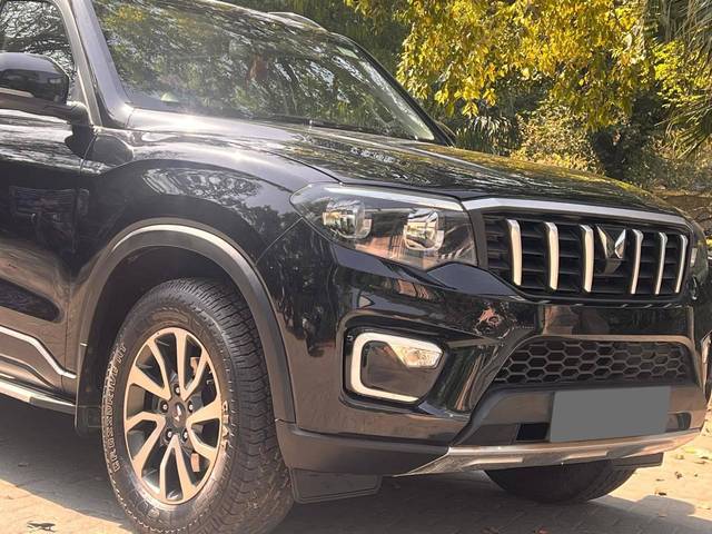 https://images10.gaadi.com/usedcar_image/4526382/original/processed_40f13fce95499db99215e4c3e6929201.jpg?imwidth=6400