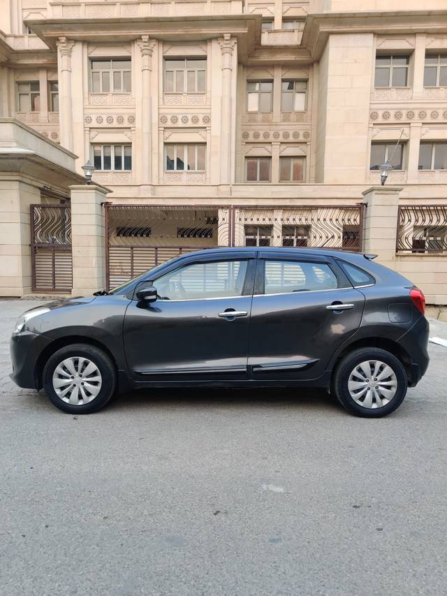 https://images10.gaadi.com/usedcar_image/4526408/original/e465df15bc8146473b9e89591023fab7.jpg?imwidth=6402