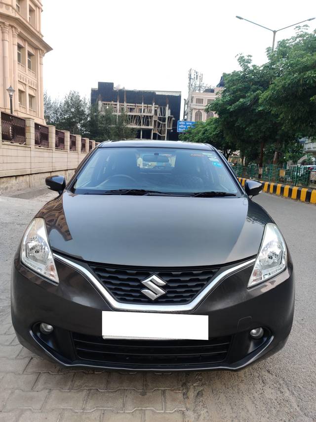 https://images10.gaadi.com/usedcar_image/4526408/original/processed_0d9984cd77e98bfbf62cc8262db212fa.jpg?imwidth=6400