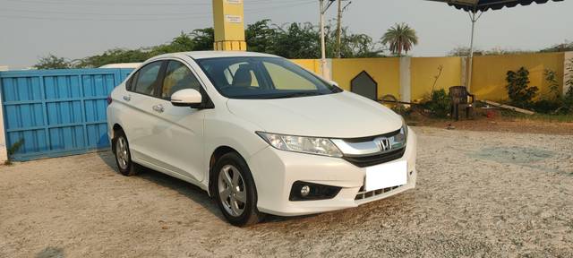 https://images10.gaadi.com/usedcar_image/4526412/original/processed_5a5aaccc21d02552ebb6a3de8aa2649d.jpg?imwidth=6400