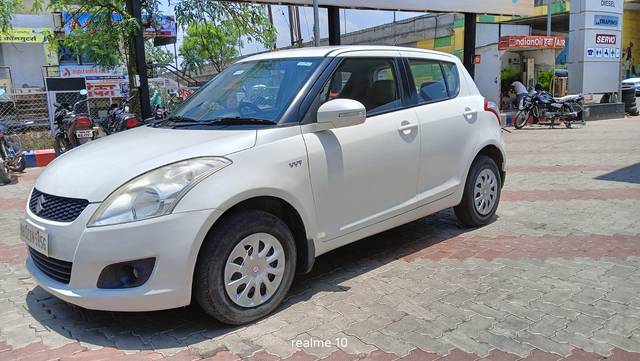 https://images10.gaadi.com/usedcar_image/4526417/original/b623853506644ce379e273ca8d32274f.jpg?imwidth=6401