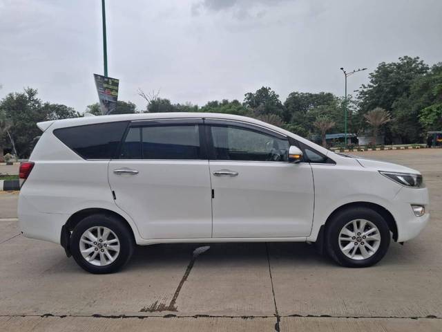 https://images10.gaadi.com/usedcar_image/4526466/original/processed_426f4a444ce5e571b9f17a2ca227f9e3.jpg?imwidth=6401
