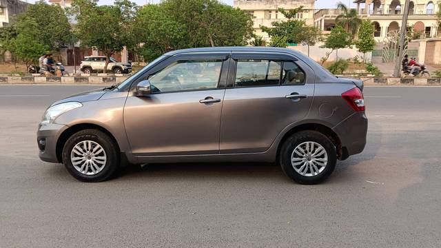 https://images10.gaadi.com/usedcar_image/4526477/original/processed_1328abfe826c65bad30096a13ea349b3.jpg?imwidth=6402